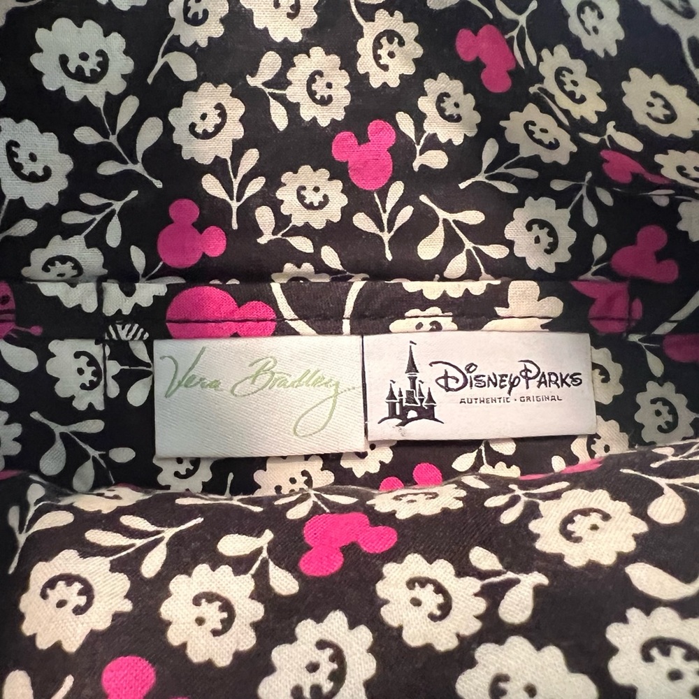 Vera Bradley Disney Parks Shoulder Bag / Purse - Picture 5 of 8